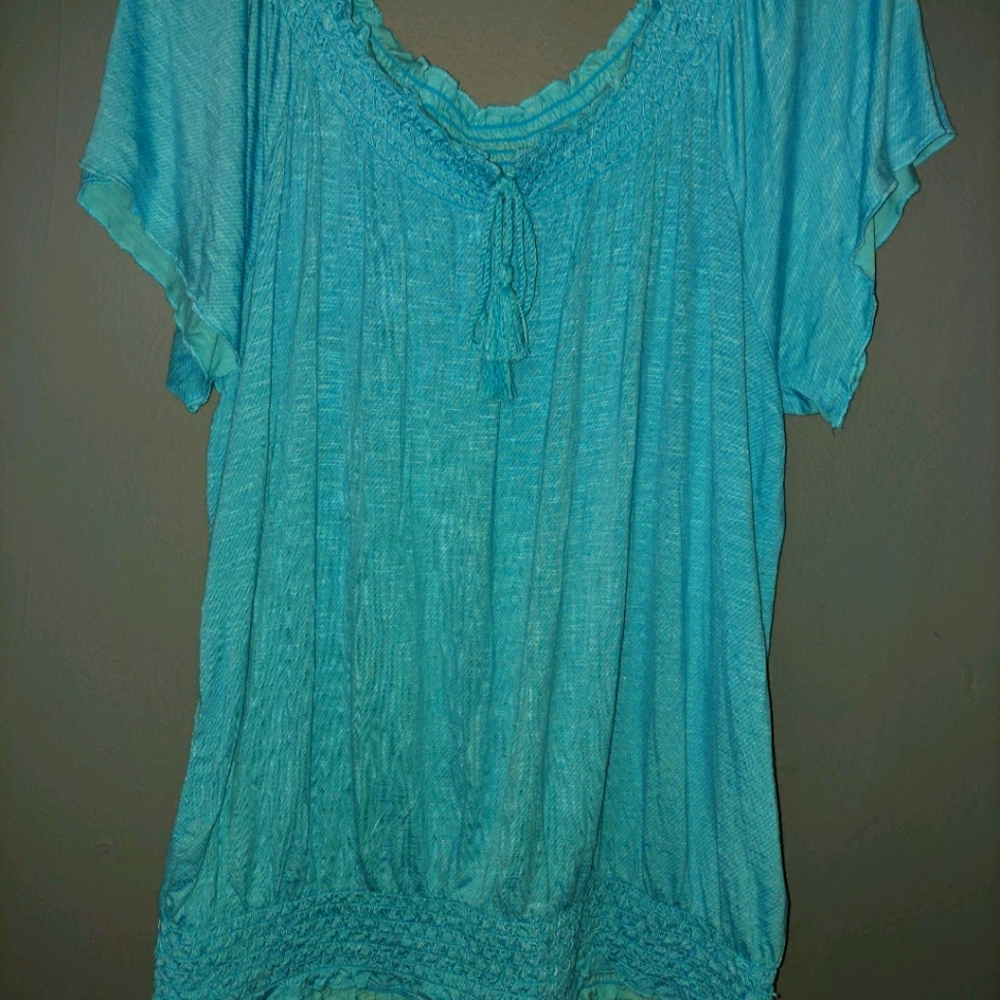 Short sleeved blouse